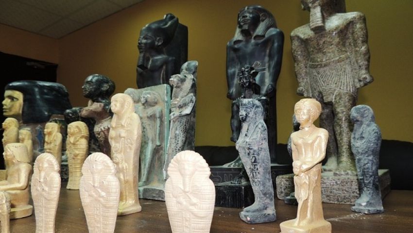ضبط 26 تمثالا بحوزة تاجر آثار في المنيا