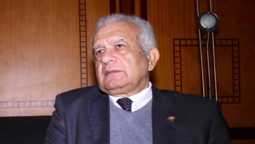 النيابة تُخلي سبيل حازم حسني.. مع إلزامه بعدم مغادرة منزله