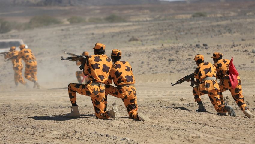 الجيش اليمني يحرز تقدما جديداً غربي اليمن في ثامن أيام الرمح الذهبي