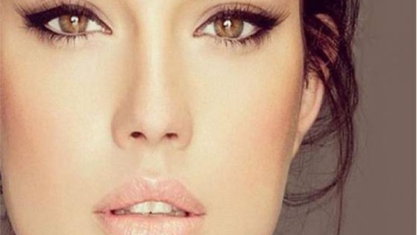 للمبتدئات .. تعرفي على أساسيات تطبيق المكياج