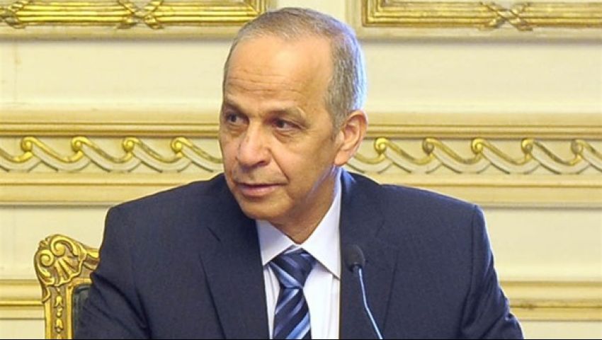 محافظ القليوبية يبحث تطوير مستشفى بنها التعليمي