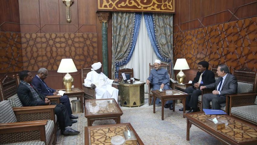 شيخ الأزهر : العلاقات المصرية السودانية تتمتع بخصوصية فريدة