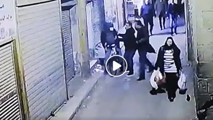  فيديو| لحظة تفجير إرهابي الحسين نفسه فى قوات الأمن