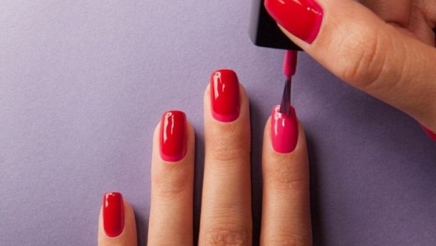 10 أشياء يجب معرفتها حول طلاء الأظافر في المنزل