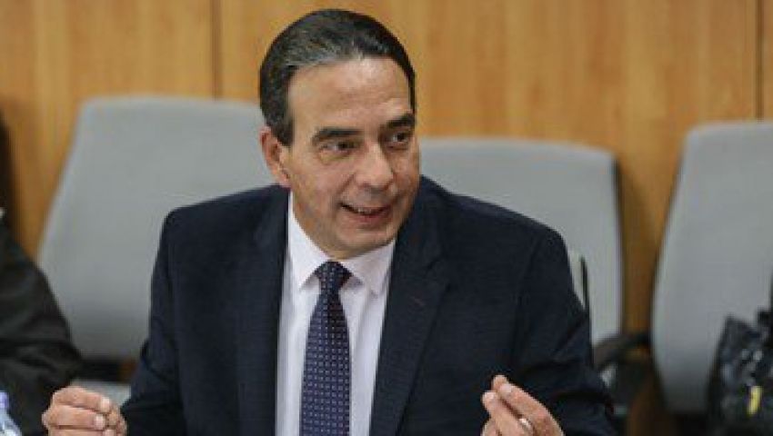 أيمن أبو العلا: لا يجب التعويل على فوز دونالد ترامب