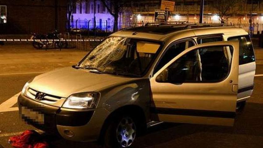  بالصور.. سيارة تدهس 4 أشخاص وسط لندن وتثير الفزع